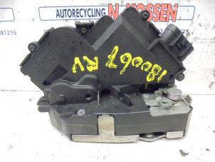 Used Door lock mechanism 2-door, right Smart Fortwo Coupé (451.3) Electric Drive Price on request offered by N Kossen Autorecycling BV