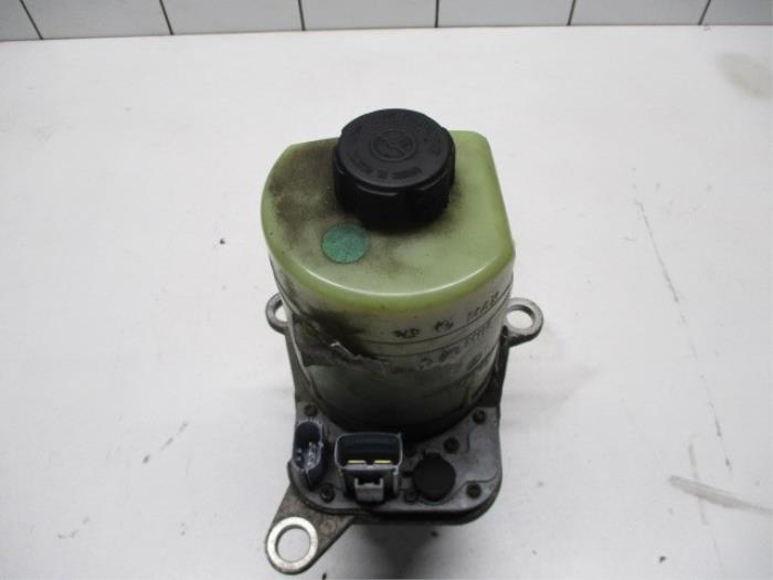 Power steering pump Ford Focus 2 Wagon 1.8 16V 4M513K514DA QQDB