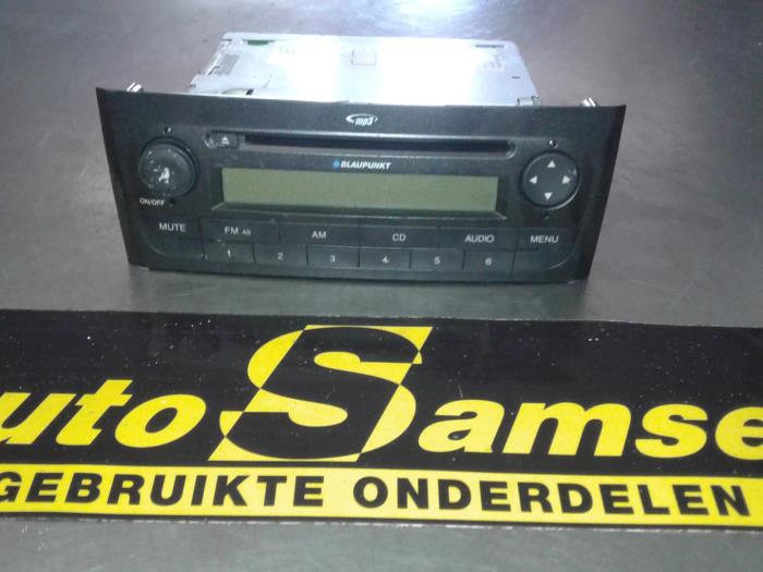 Radio/Lecteur CD d'un Fiat Grande Punto (199) 1.4 2007