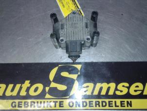 Używane Zestaw cewek zaplonowych Volkswagen Bora (1J2) 1.6 Cena € 40,00 Procedura marży oferowane przez Auto Samsen B.V.