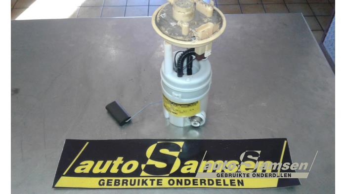 Usagé Pompe carburant électrique Mitsubishi Colt (Z2/Z3) 1.5 16V CZ3 Prix € 50,00 Règlement à la marge proposé par Auto Samsen B.V.