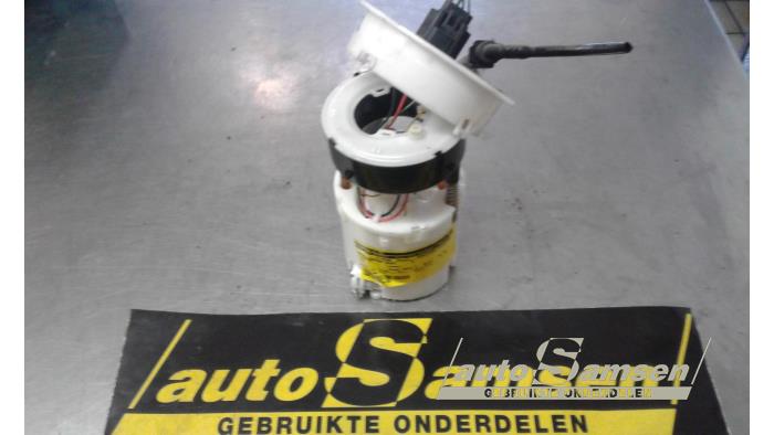Usagé Pompe d'injection Ford Fiesta 6 (JA8) 1.4 16V LPG Prix € 75,00 Règlement à la marge proposé par Auto Samsen B.V.