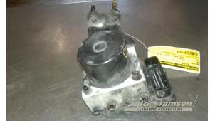 ABS-pump från en Volkswagen Fox (5Z) 1.2 2006