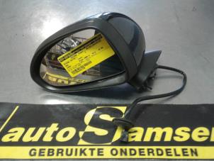 Usagé Rétroviseur extérieur gauche Opel Corsa D 1.4 16V Twinport Prix € 40,00 Règlement à la marge proposé par Auto Samsen B.V.