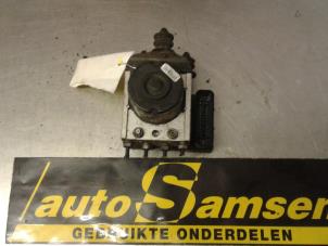 Usados Bomba ABS Volkswagen Golf V (1K1) 2.0 TDI 16V Precio € 100,00 Norma de margen ofrecido por Auto Samsen B.V.