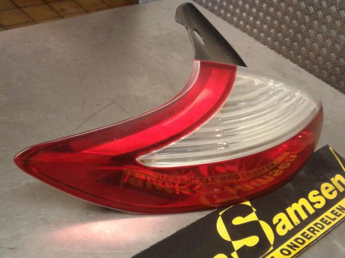 Taillight, left from a Renault Megane III Berline (BZ) 1.5 dCi 110 2013