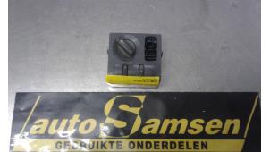 Gebrauchte Licht Schalter Volvo S40/V40 Preis € 35,00 Margenregelung angeboten von Auto Samsen B.V.