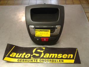 Used Radio CD player Peugeot 107 1.0 12V Price € 75,00 Margin scheme offered by Auto Samsen B.V.