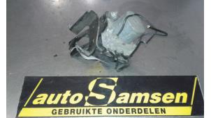 Usados Bomba ABS Opel Meriva 1.6 16V Precio € 75,00 Norma de margen ofrecido por Auto Samsen B.V.