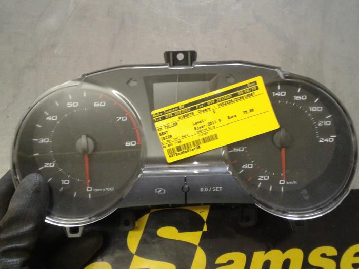 Odometer KM from a Seat Ibiza IV (6J5) 1.2 12V 2011