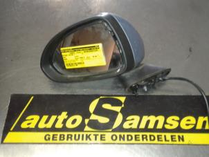 Usagé Rétroviseur extérieur gauche Opel Corsa D 1.2 16V Prix € 50,00 Règlement à la marge proposé par Auto Samsen B.V.
