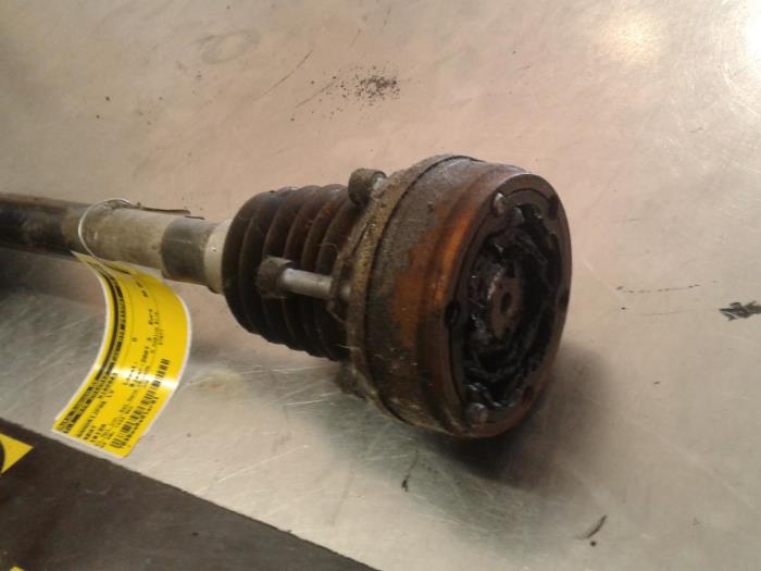 Front drive shaft, left from a Seat Ibiza III (6L1) 1.4 TDI 70 2007