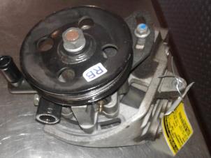 Usagé Pompe de direction Chevrolet Aveo (250) 1.2 16V Prix € 75,00 Règlement à la marge proposé par Auto Samsen B.V.