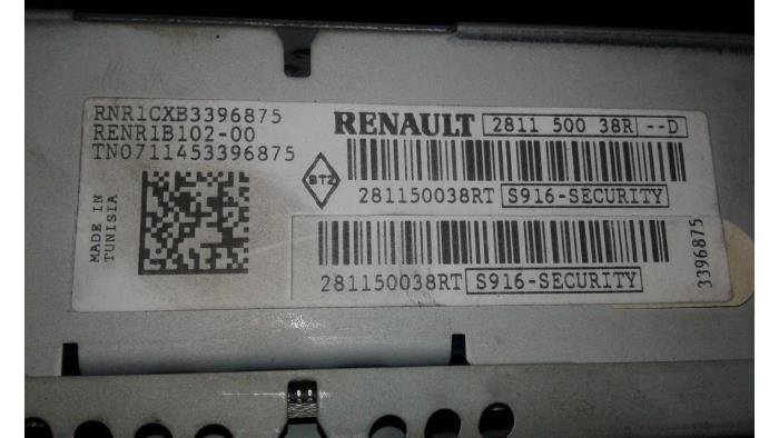 Reproductor de CD y radio de un Renault Clio III (BR/CR) 1.5 dCi FAP 2011
