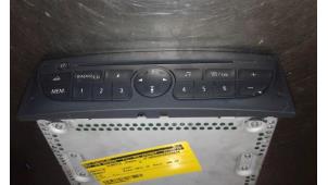 Gebrauchte Radio CD Spieler Renault Clio III (BR/CR) 1.5 dCi FAP Preis € 100,00 Margenregelung angeboten von Auto Samsen B.V.