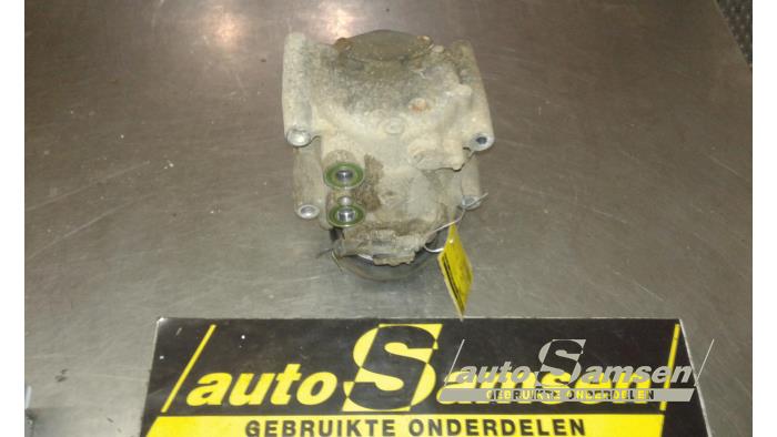 Usagé Pompe clim Jaguar S-type (X200) 3.0 V6 24V Prix € 75,00 Règlement à la marge proposé par Auto Samsen B.V.