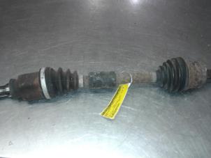Usagé Arbre de transmission avant gauche Mazda 6 Sportbreak (GY19/89) 2.0i 16V Prix € 50,00 Règlement à la marge proposé par Auto Samsen B.V.