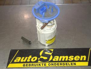 Usados Bomba eléctrica de combustible Volkswagen Golf V (1K1) 1.6 FSI 16V Precio € 50,00 Norma de margen ofrecido por Auto Samsen B.V.