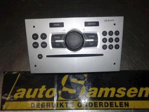 Usagé Radio/Lecteur CD (divers) Opel Corsa D 1.3 CDTi 16V ecoFLEX Prix € 100,00 Règlement à la marge proposé par Auto Samsen B.V.