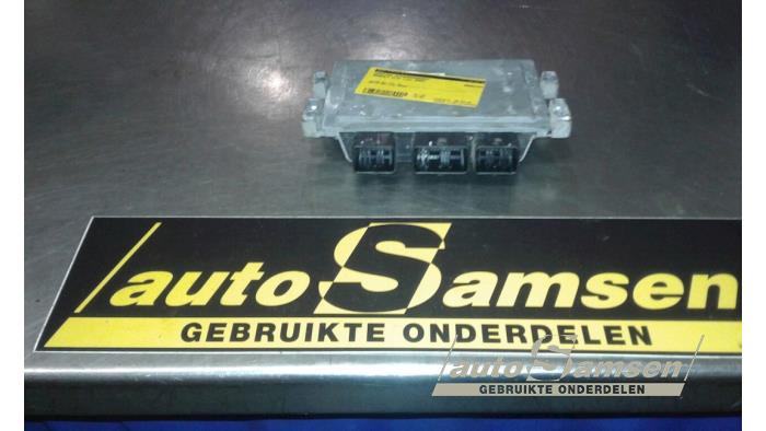Used Engine management computer Renault Clio III (BR/CR) 1.2 16V 75 Price € 75,00 Margin scheme offered by Auto Samsen B.V.
