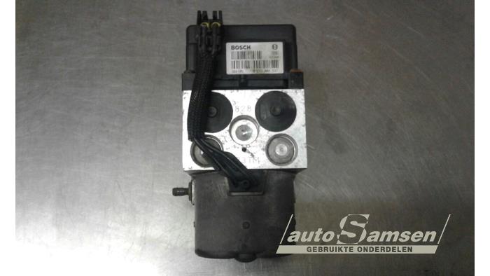 Begagnade ABS-pump MG ZR 1.4 16V 105 Pris € 100,00 Marginaltabell erbjuds av Auto Samsen B.V.