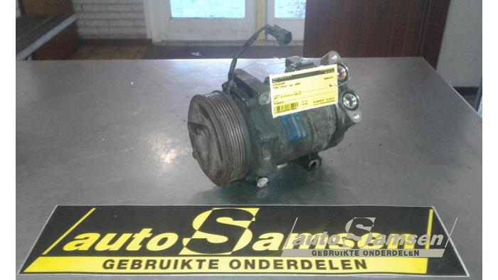 Usagé Pompe clim Ford Focus C-Max 1.6 TDCi 16V Prix € 40,00 Règlement à la marge proposé par Auto Samsen B.V.