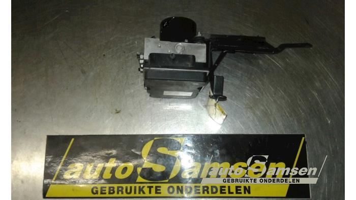 Begagnade ABS-pump Seat Ibiza ST (6J8) 1.2 TDI Ecomotive Pris € 100,00 Marginaltabell erbjuds av Auto Samsen B.V.