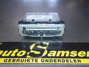Usagé Radio/Lecteur CD Renault Twingo II (CN) 1.5 dCi 90 FAP Prix € 100,00 Règlement à la marge proposé par Auto Samsen B.V.
