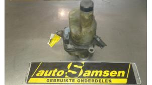 Used Power steering pump Volvo V50 (MW) 2.0 D 16V Price € 100,00 Margin scheme offered by Auto Samsen B.V.