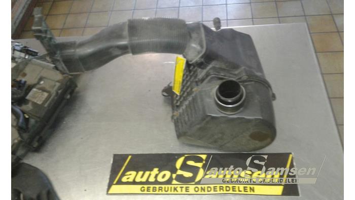 Gebrauchte Luftfiltergehäuse Audi A1 Sportback (8XA/8XF) 1.2 TFSI Preis € 50,00 Margenregelung angeboten von Auto Samsen B.V.