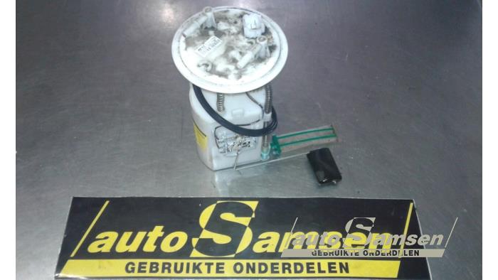 Usagé Pompe à carburant Hyundai i30 Crosswagon (WWH) 1.6 CRDi 16V VGT HP Prix € 75,00 Règlement à la marge proposé par Auto Samsen B.V.