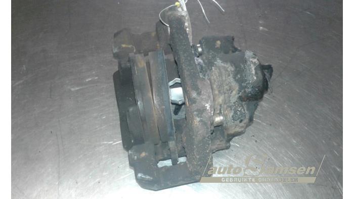 Gebrauchte Bremszange links hinten BMW 5 serie Touring (E61) 530i 24V Preis € 40,00 Margenregelung angeboten von Auto Samsen B.V.