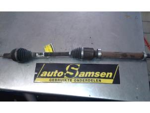 Used Front drive shaft, right Renault Clio IV (5R) 0.9 Energy TCE 90 12V Price € 75,00 Margin scheme offered by Auto Samsen B.V.