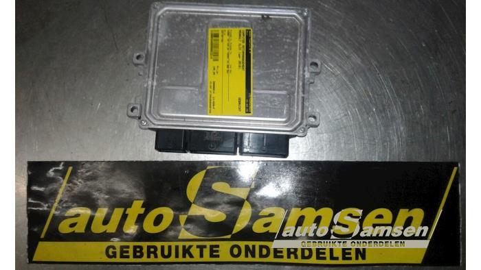 Used Engine management computer Renault Clio IV (5R) 0.9 Energy TCE 90 12V Price € 100,00 Margin scheme offered by Auto Samsen B.V.