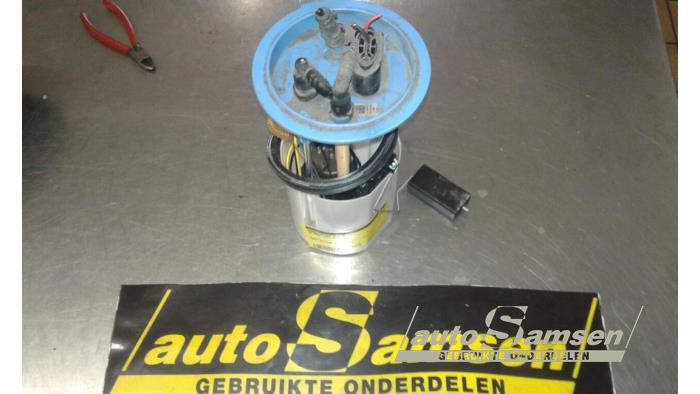 Usagé Pompe d'injection Volkswagen Golf VI (5K1) 1.4 TSI 160 16V Prix € 50,00 Règlement à la marge proposé par Auto Samsen B.V.