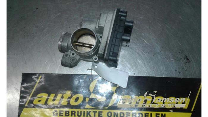 Usagé Boitier papillon Mercedes A (W168) 1.4 A-140 Prix € 75,00 Règlement à la marge proposé par Auto Samsen B.V.