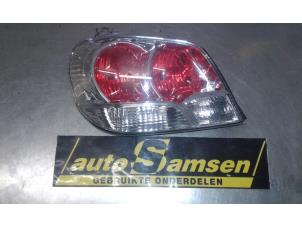 Usagé Feu arrière gauche Mitsubishi Outlander (CU) 2.0 16V 4x2 Prix € 75,00 Règlement à la marge proposé par Auto Samsen B.V.