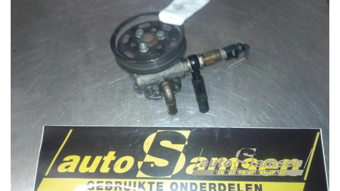 Usagé Pompe de direction Audi A3 (8L1) 1.6 Prix € 50,00 Règlement à la marge proposé par Auto Samsen B.V.