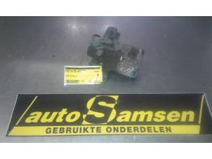 Used Rear brake calliper, left Honda Jazz (GE) 1.2 i-DSi Price € 50,00 Margin scheme offered by Auto Samsen B.V.