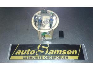Used Electric fuel pump Peugeot 308 SW (4E/H) 1.6 HDiF 16V Price € 75,00 Margin scheme offered by Auto Samsen B.V.