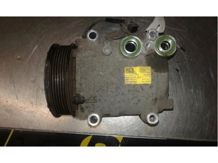 Air conditioning pump from a Ford Fiesta 6 (JA8) 1.4 TDCi 2011