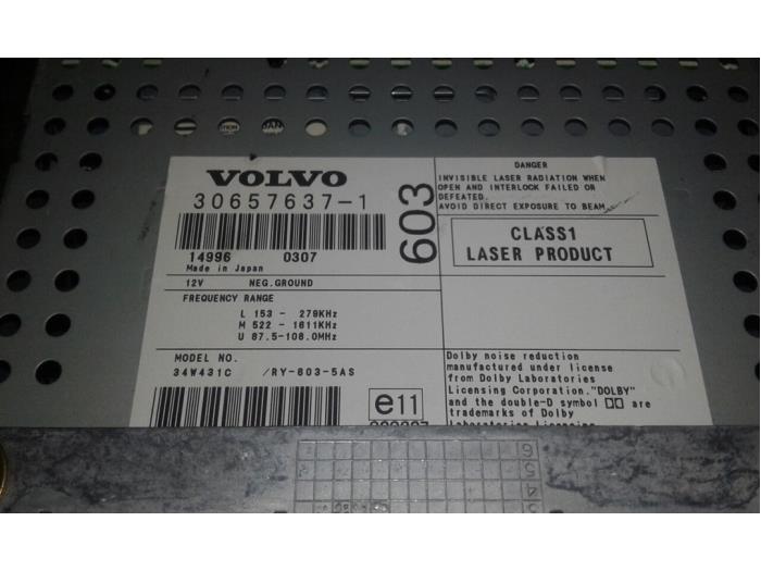 Radio/Lecteur CD d'un Volvo V70 (SW) 2.5 T 20V 2004