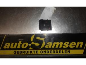 Used Panic lighting switch BMW 3 serie (E92) 335d 24V Price € 25,00 Margin scheme offered by Auto Samsen B.V.