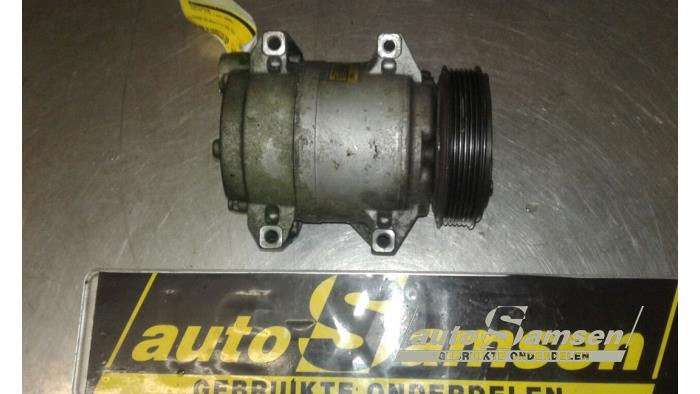 Usagé Pompe clim Volvo V70 (SW) 2.4 D5 20V Prix € 100,00 Règlement à la marge proposé par Auto Samsen B.V.