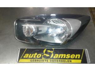 Used Headlight, left Kia Picanto (TA) 1.0 12V Price € 125,00 Margin scheme offered by Auto Samsen B.V.