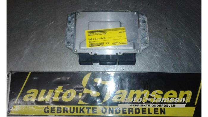 Used Engine management computer Renault Clio III (BR/CR) 1.6 16V Price € 75,00 Margin scheme offered by Auto Samsen B.V.