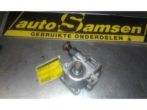 Usagé Pompe de direction Hyundai Atos 1.1 12V Prix € 50,00 Règlement à la marge proposé par Auto Samsen B.V.