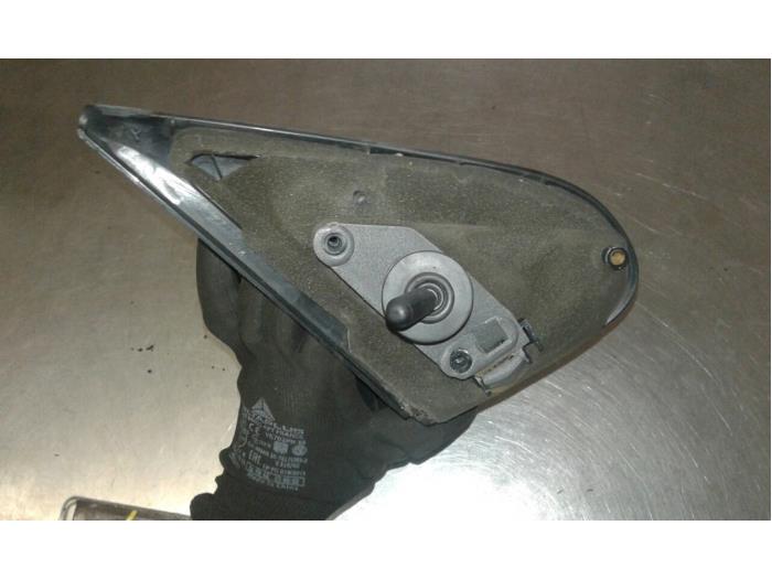 Wing mirror, left from a Mazda 2 (NB/NC/ND/NE) 1.4 16V 2005