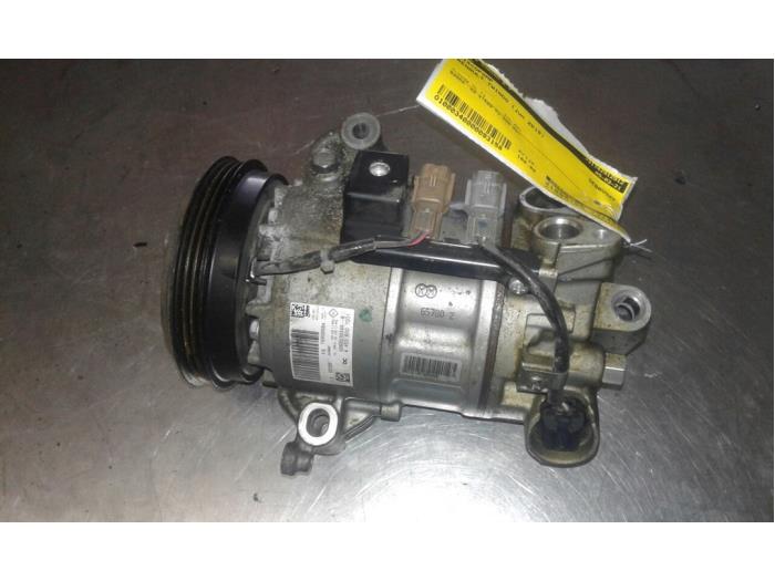 Air conditioning pump from a Renault Twingo III (AH) 1.0 SCe 75 12V 2019