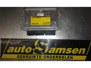 Usagé Calculateur moteur Renault Twingo III (AH) 1.0 SCe 75 12V Prix € 100,00 Règlement à la marge proposé par Auto Samsen B.V.